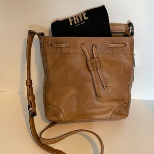 NWT Frye Melissa Drawstring Bucket (Beige)